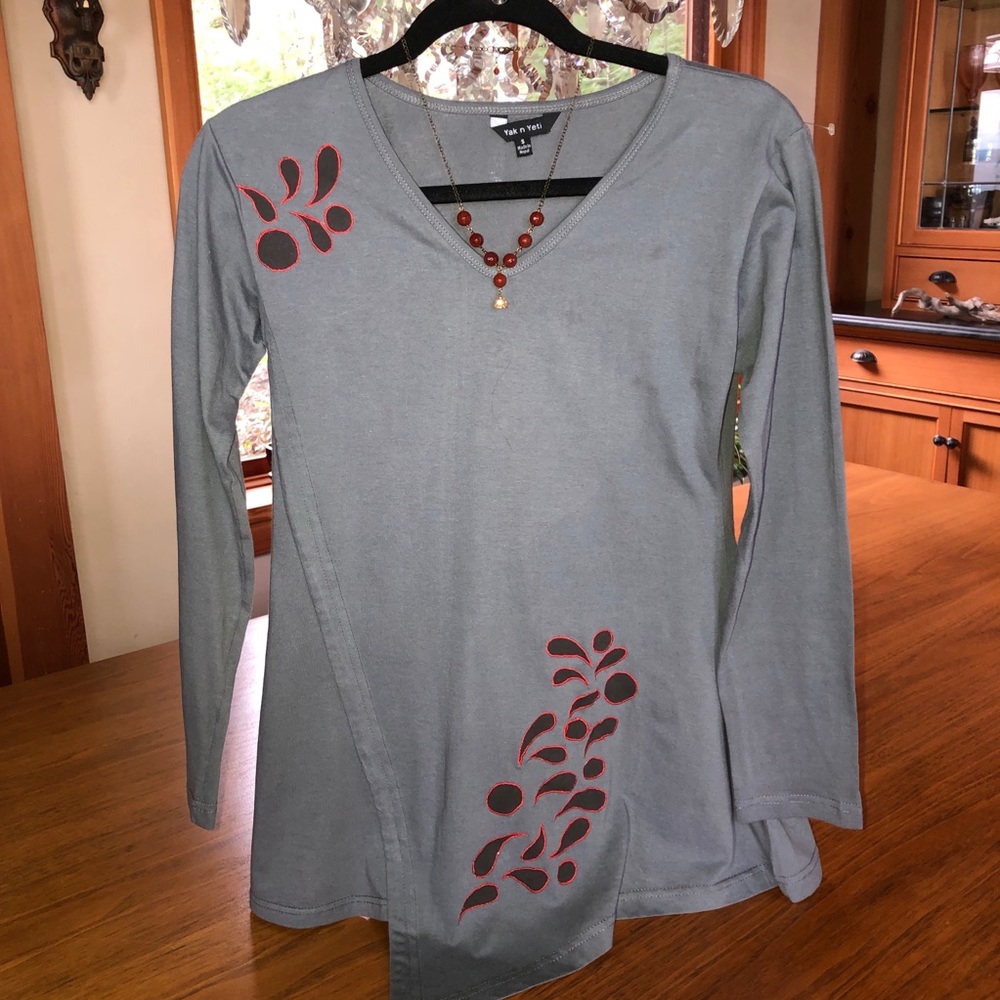 So soft Yak and Yeti top - red petals